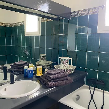 Проживание в семье Campagne Room's